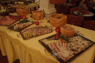 Delicious buffet at the Hotel Wieser